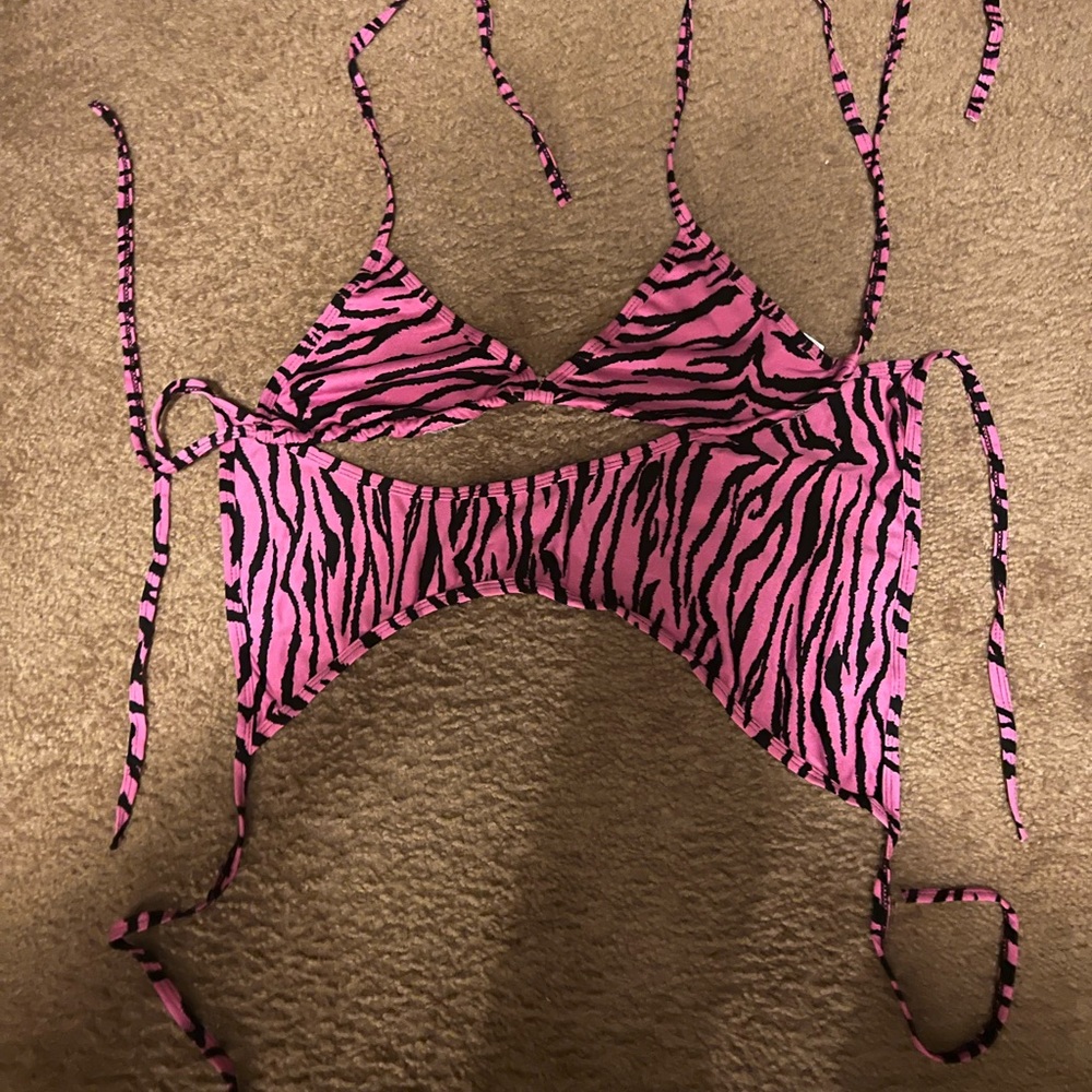 Women’s swim suit one size